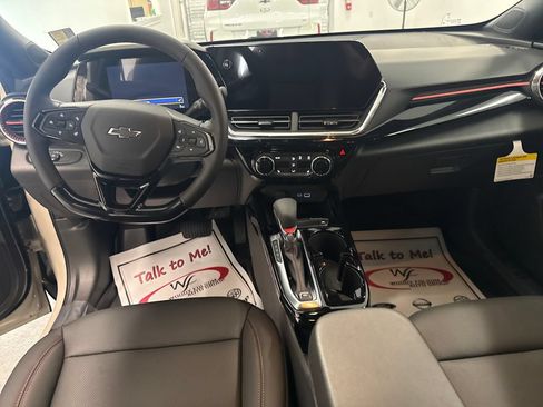 New 2026 Chevrolet Trax RS w/ Sunroof Package FWD image 14