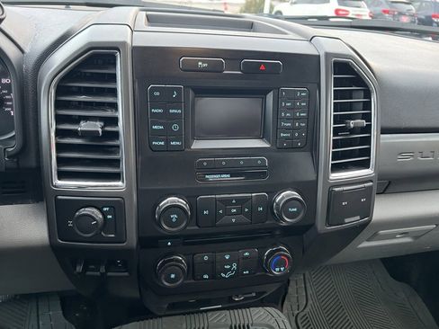 Used 2018 Ford F250 XLT image 16