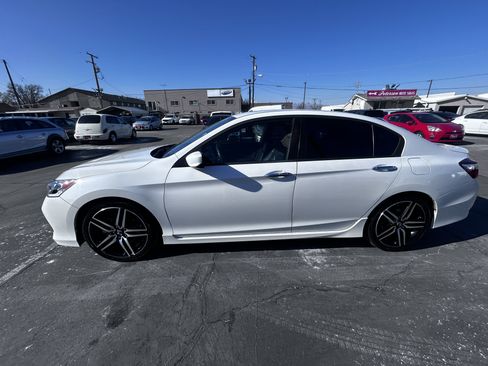 Used 2016 Honda Accord Sport image 5