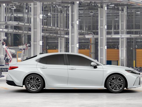 New 2026 Toyota Camry XLE FWD image 12