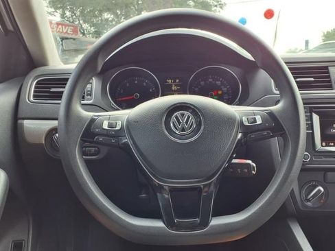 Used 2017 Volkswagen Jetta S FWD image 20