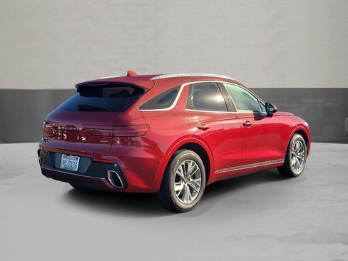 Certified 2023 Genesis GV70 2.5T image 2