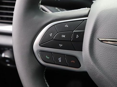 New 2026 Chrysler Pacifica Select image 26