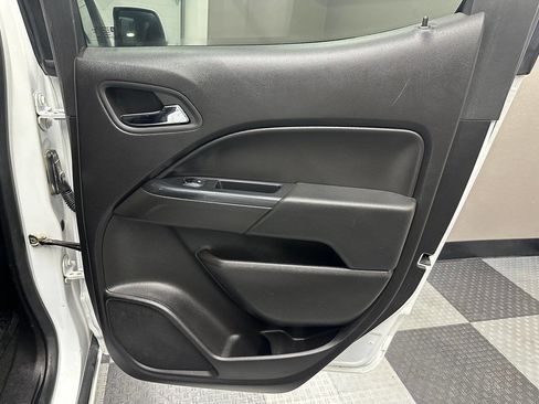 Used 2016 Chevrolet Colorado LT w/ LT Convenience Package image 22