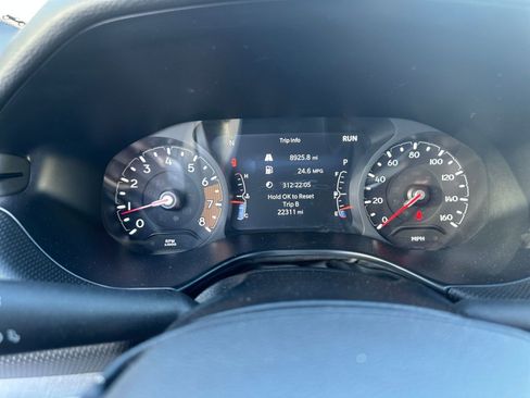 Used 2025 Jeep Compass Trailhawk image 39