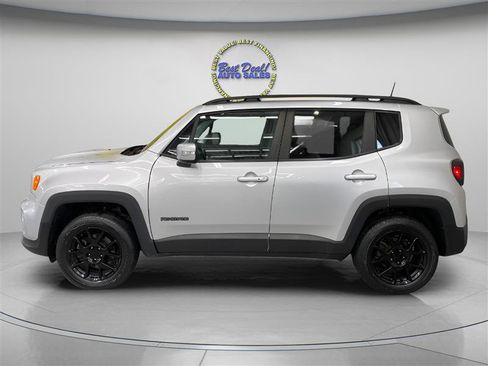 Used 2019 Jeep Renegade Altitude w/ Quick Order Package 2XM image 4