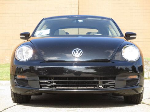 Used 2015 Volkswagen Beetle 1.8T FWD image 4