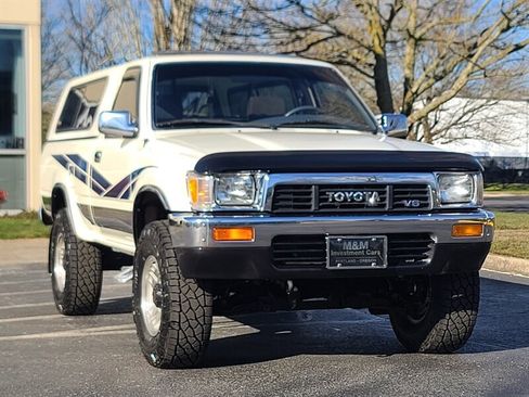 Used 1990 Toyota Pickup SR5 image 58