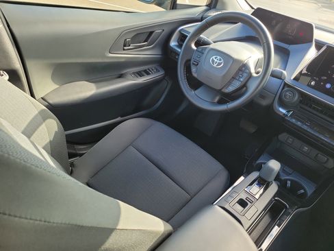 Used 2024 Toyota Prius LE image 12