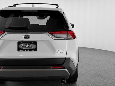 Used 2020 Toyota RAV4 Limited image 50