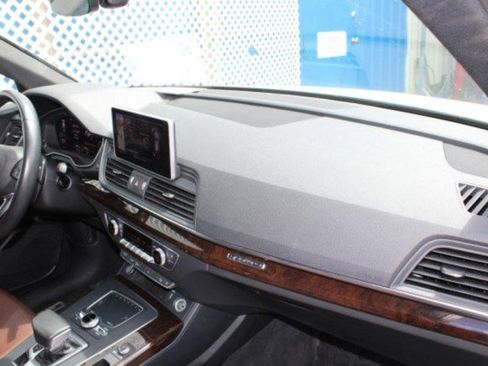 Used 2018 Audi Q5 2.0T Premium Plus w/ Premium Plus Package image 14