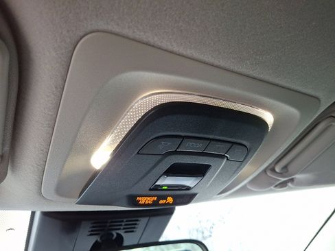 Used 2025 Toyota Corolla LE w/ LE Premium Package image 21