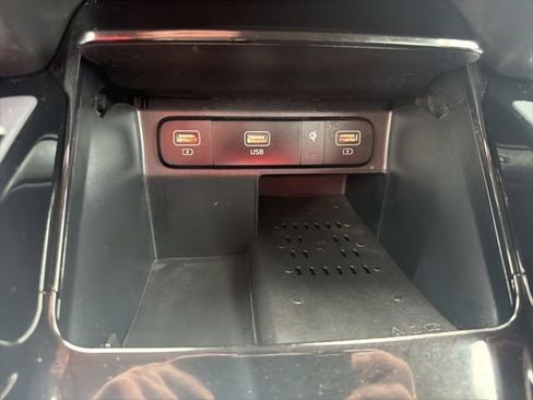 Certified 2022 Kia Sorento SX image 20