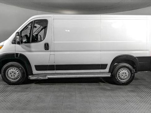 Used 2025 RAM ProMaster 2500 w/ U-Haul Equipment Group FWD image 3
