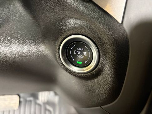 Used 2025 Chevrolet Silverado 1500 W/T w/ WT Value Package image 28