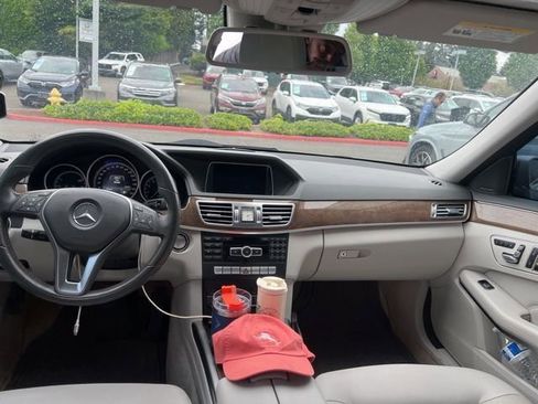 Used 2015 Mercedes-Benz E 350 Sedan image 7