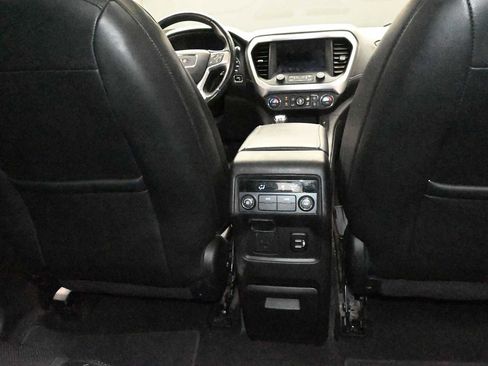 Used 2017 GMC Acadia SLT AWD/4WD image 29