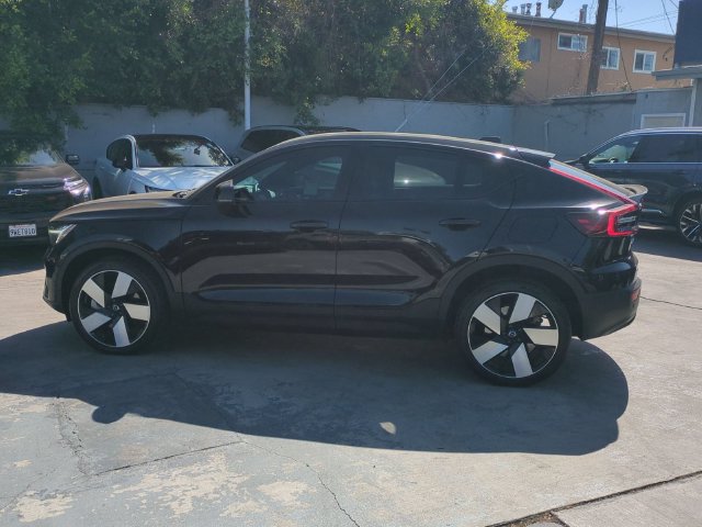 Certified 2023 Volvo C40 P8 Recharge Ultimate w/ Protection Package Premier AWD/4WD image 6
