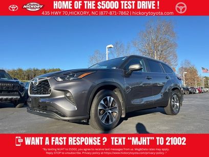 Used 2024 Toyota Highlander XLE