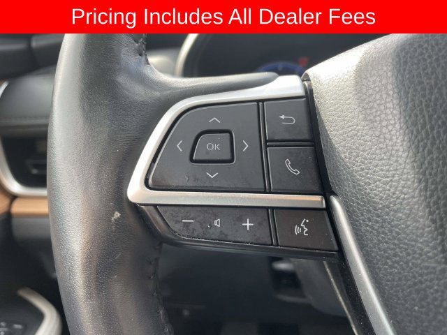 Used 2024 Toyota Grand Highlander AWD image 27