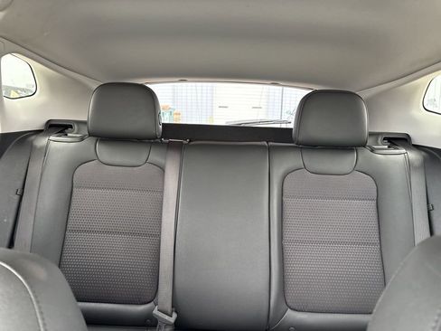 Used 2025 Chevrolet Trax LT image 39