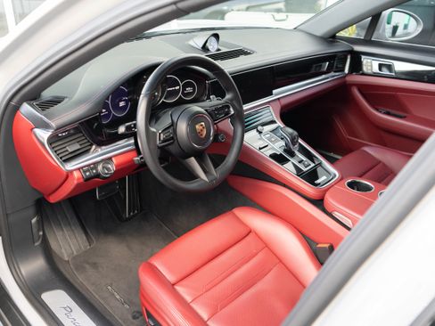 Used 2023 Porsche Panamera 4S AWD/4WD image 8