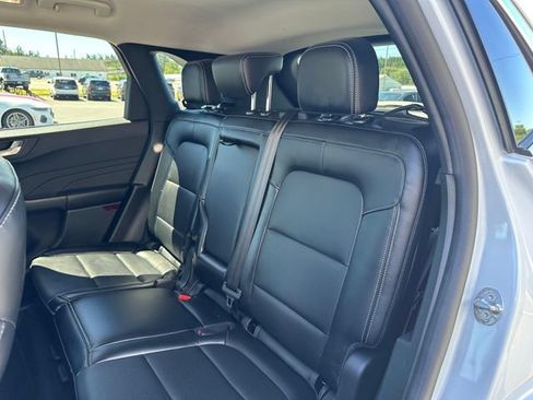 Certified 2025 Ford Escape Platinum AWD/4WD image 20