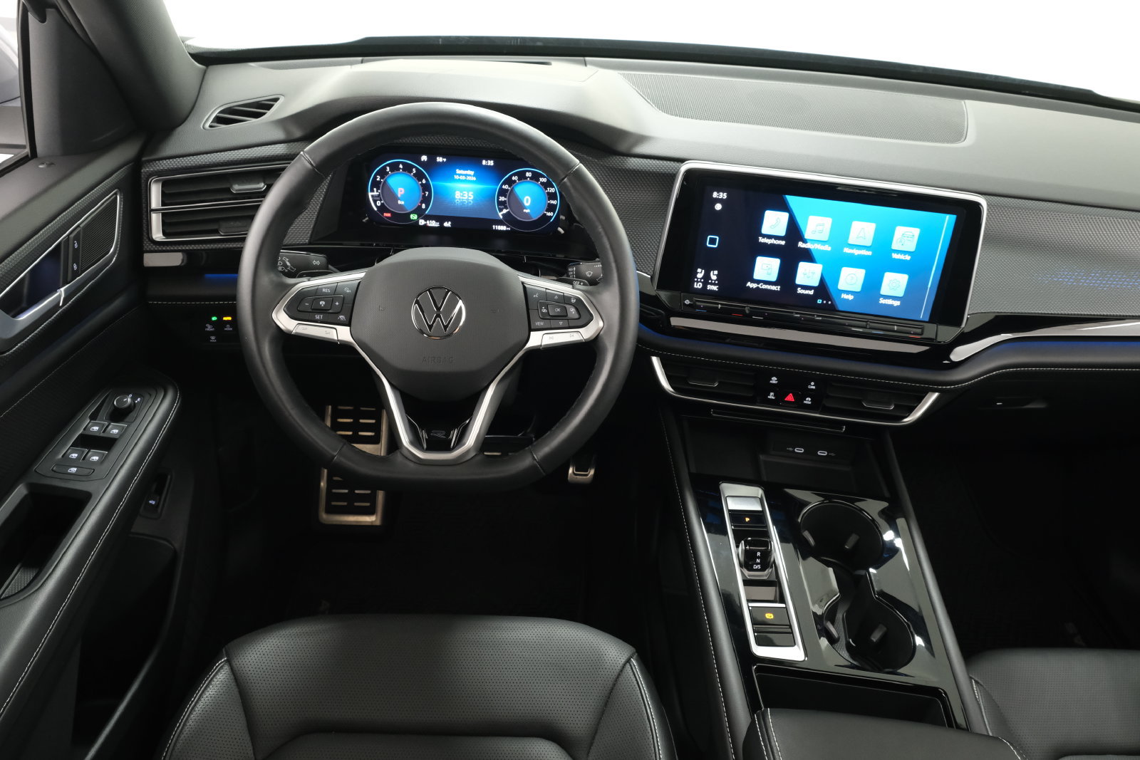 Used 2024 Volkswagen Atlas Cross Sport SEL R-Line AWD/4WD image 11