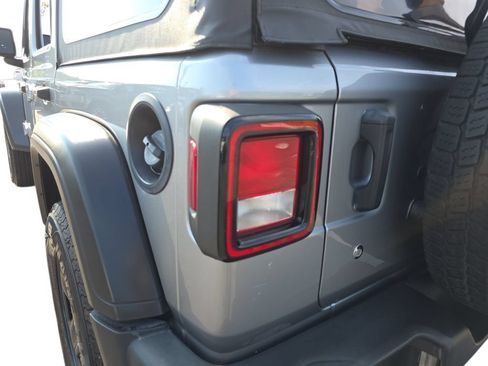 Used 2021 Jeep Wrangler Unlimited Sport AWD/4WD image 34