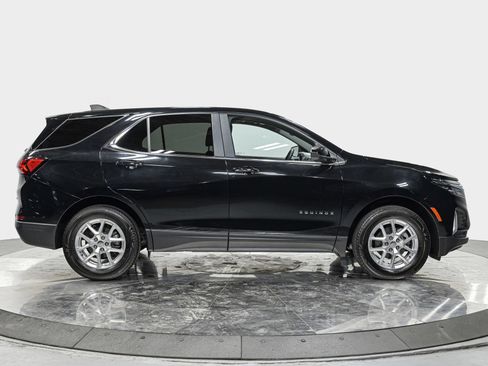 Used 2023 Chevrolet Equinox LT AWD/4WD image 10