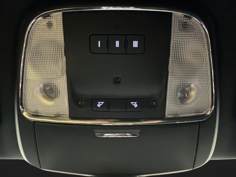 Used 2023 Dodge Charger R/T w/ Plus Group RWD image 31