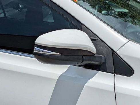 Used 2016 Toyota RAV4 XLE FWD image 12