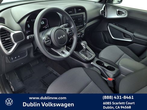 Used 2023 Kia Soul LX w/ Option Group 015 image 9