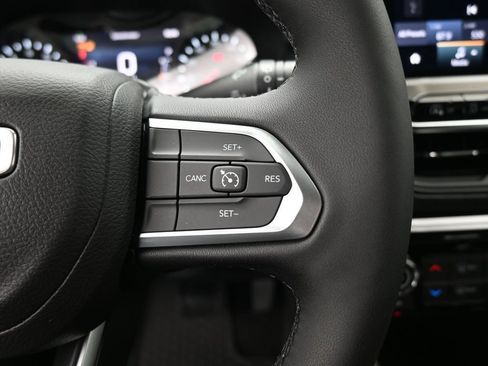 New 2026 Jeep Compass Latitude AWD/4WD image 2