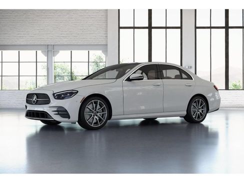 Used 2023 Mercedes-Benz E 350 4MATIC Sedan image 39