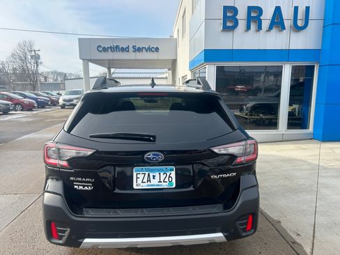 Used 2021 Subaru Outback Limited image 6