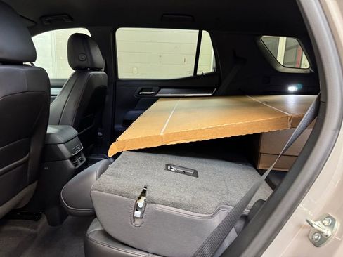 New 2026 GMC Terrain AT4 w/ Convenience Package III image 17