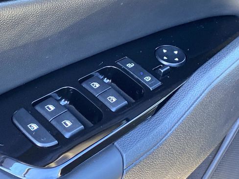 Used 2025 Kia Sportage X-Line image 28