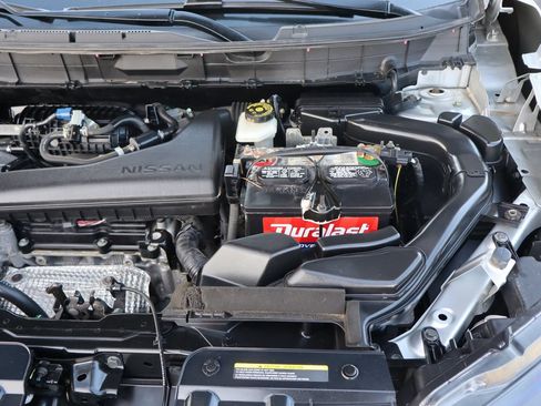 Used 2019 Nissan Rogue S AWD/4WD image 40