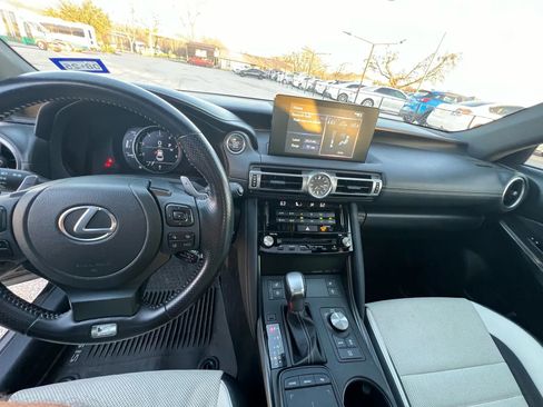 Used 2022 Lexus IS 350 F Sport image 13