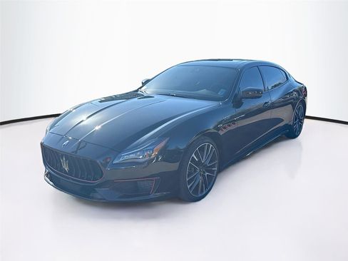 Used 2022 Maserati Quattroporte Trofeo image 4