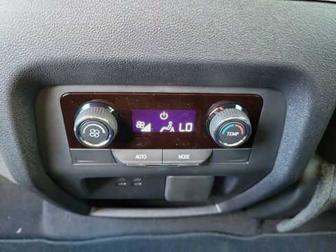 New 2026 Chevrolet Traverse Z71 w/ Enhanced Driving Package AWD/4WD image 15