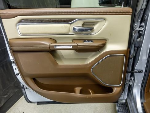 Used 2019 RAM 1500 Laramie image 25