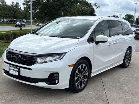 Used 2025 Honda Odyssey Elite image 13