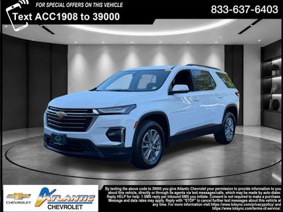 Used 2023 Chevrolet Traverse LT