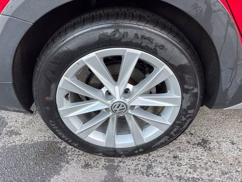 Used 2018 Volkswagen Golf Alltrack S AWD/4WD image 25