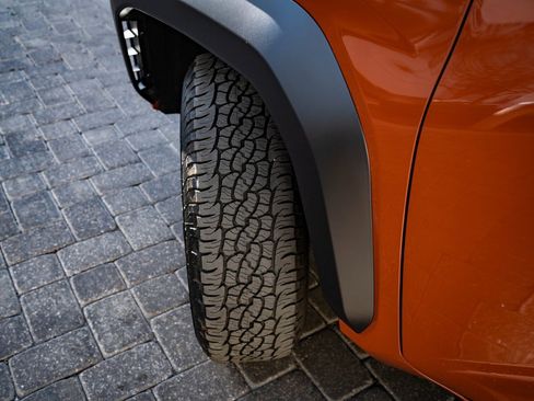 Used 2025 Toyota Tacoma TRD Off-Road w/ TRD Off Road Upgrade Package image 45