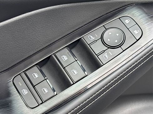 New 2026 Nissan Rogue SV image 32