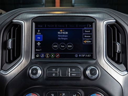 Used 2020 GMC Sierra 3500 Denali w/ Denali Ultimate Package image 24