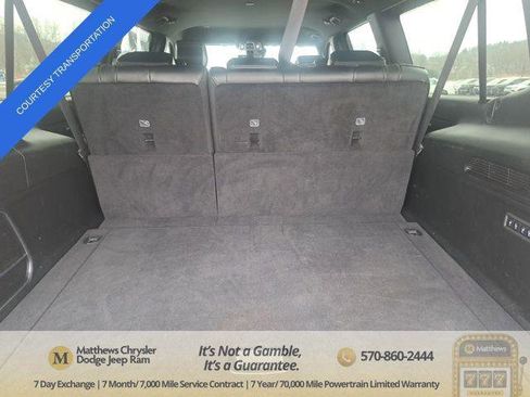Certified 2025 Jeep Wagoneer L Series II w/ 8-pass Seating Package AWD/4WD image 9
